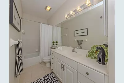 107 Woodbridge Drive #202, Venice, FL 34293 - Photo 18