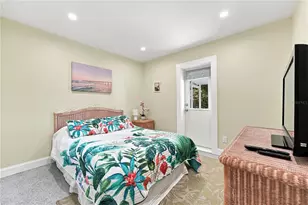 2060 6th St, Sarasota, FL 34237 - Photo 12