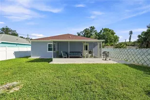 2060 6th St, Sarasota, FL 34237 - Photo 24