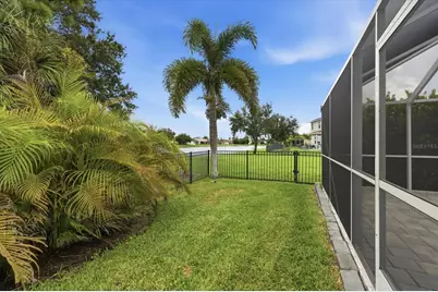 305 65th Avenue E, Bradenton, FL 34203 - Photo 36