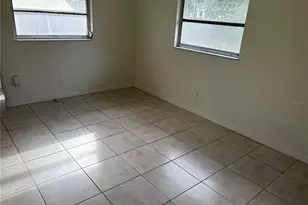 2204 54th Ave Dr W, Bradenton, FL 34207 - Photo 8