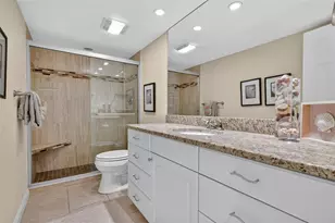 1200 E Peppertree Ln, Sarasota, FL 34242 - Photo 20