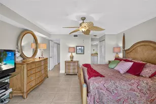 1200 E Peppertree Ln, Sarasota, FL 34242 - Photo 22