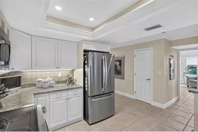 1200 E Peppertree Lane #505, Sarasota, FL 34242 - Photo 10