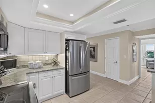 1200 E Peppertree Ln, Sarasota, FL 34242 - Photo 10