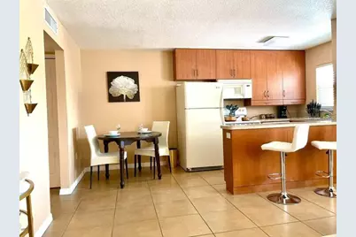 2050 Arlington St #106, Sarasota, FL 34239 - Photo 2