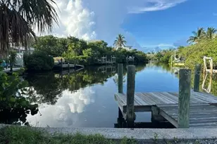 259 Gladiolus St, Anna Maria, FL 34216 - Photo 4