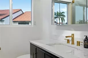 6796 Sarasea Cir, Sarasota, FL 34242 - Photo 28