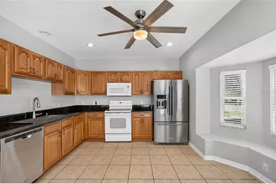 4007 34th Street E, Bradenton, FL 34208 - Photo 8