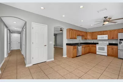 4007 34th Street E, Bradenton, FL 34208 - Photo 6