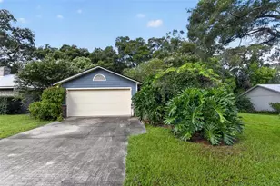950 Wood Site Dr, Deland, FL 32720 - Photo 1