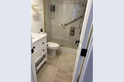 3808 Gulf Of Mexico Drive #E111, Longboat Key, FL 34228 - Photo 24