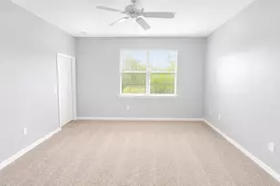 7915 Moonstone Dr, Sarasota, FL 34233 - Photo 18