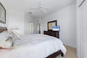 8325 38th St Cir E, Sarasota, FL 34243 - Photo 18