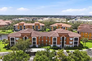 8325 38th St Cir E, Sarasota, FL 34243 - Photo 1