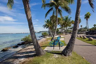 8325 38th St Cir E, Sarasota, FL 34243 - Photo 64