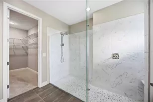 4745 Antrim Dr, Sarasota, FL 34240 - Photo 18