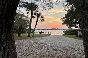 1833 Pandora Dr, Sarasota, FL 34231 - Photo 2