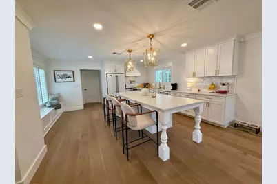 1833 Pandora Drive, Sarasota, FL 34231 - Photo 10