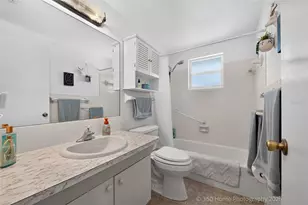 3141 Regatta Cir, Sarasota, FL 34231 - Photo 10