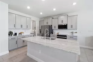 17656 Cantarina Cove, Bradenton, FL 34211 - Photo 8