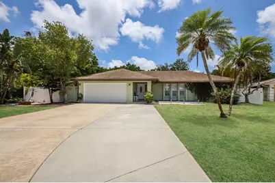 6702 17th Avenue W, Bradenton, FL 34209 - Photo 1