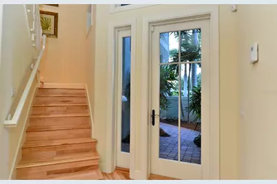 1080 Seagrove Lane #CH2, Sarasota, FL 34242 - Photo 4