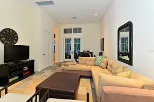 1080 Seagrove Ln, Sarasota, FL 34242 - Photo 10
