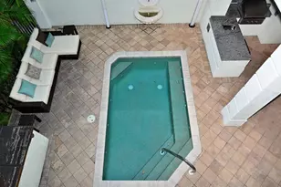 1080 Seagrove Ln, Sarasota, FL 34242 - Photo 42