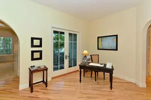 1080 Seagrove Ln, Sarasota, FL 34242 - Photo 22