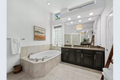 3578 Fair Oaks Way, Longboat Key, FL 34228 - Photo 32