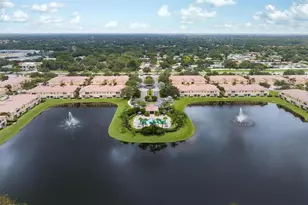 3423 Parkridge Cir, Sarasota, FL 34243 - Photo 32