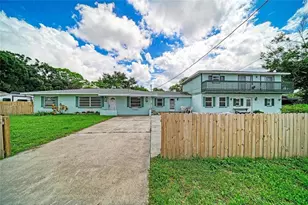 5423 21st St W, Bradenton, FL 34207 - Photo 4