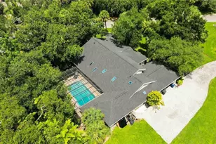 902 Drakeswood Ct, Sarasota, FL 34232 - Photo 42