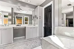 902 Drakeswood Ct, Sarasota, FL 34232 - Photo 36