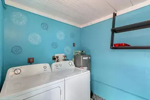 6906 Curtiss Ave, Sarasota, FL 34231 - Photo 36