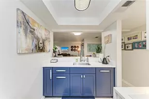 2121 Wood St, Sarasota, FL 34237 - Photo 12