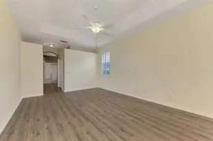 6721 Carlyle Ln, Sarasota, FL 34243 - Photo 24
