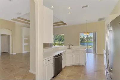 6721 Carlyle Lane, Sarasota, FL 34243 - Photo 18