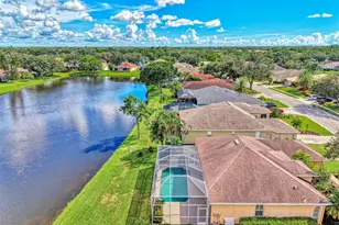 6721 Carlyle Ln, Sarasota, FL 34243 - Photo 42