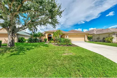 6721 Carlyle Lane, Sarasota, FL 34243 - Photo 2