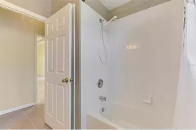 6721 Carlyle Lane, Sarasota, FL 34243 - Photo 34