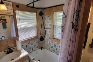 900 Bokhara Pl, Sarasota, FL 34232 - Photo 32