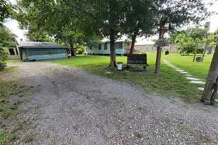 900 Bokhara Pl, Sarasota, FL 34232 - Photo 70
