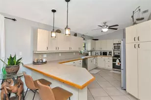 710 Myakka Rd, Sarasota, FL 34240 - Photo 10