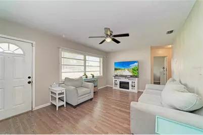 5423 21st Street W, Bradenton, FL 34207 - Photo 10