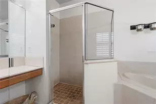 1729 Pinyon Pine Dr, Sarasota, FL 34240 - Photo 32