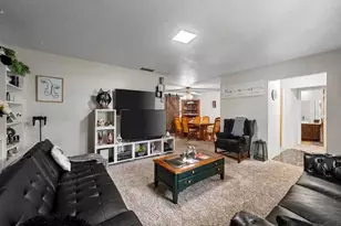 4594 Parnell Dr, Sarasota, FL 34232 - Photo 6