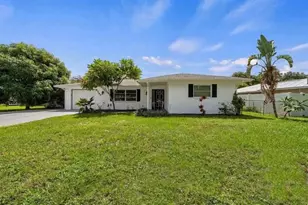 4594 Parnell Dr, Sarasota, FL 34232 - Photo 2