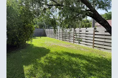 4951 Sawyer Road, Sarasota, FL 34233 - Photo 30